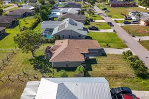 1405 SW 9th Ave, Cape Coral, FL 33991 - Photo 31