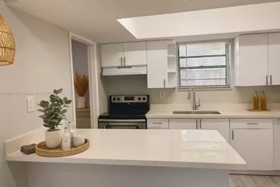 23099 SW 118th Ave, Miami, FL 33170 - Photo 3