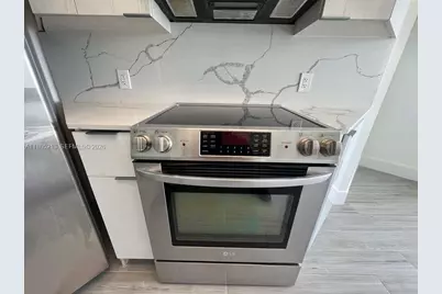 6301 Collins Ave #3002, Miami Beach, FL 33141 - Photo 17