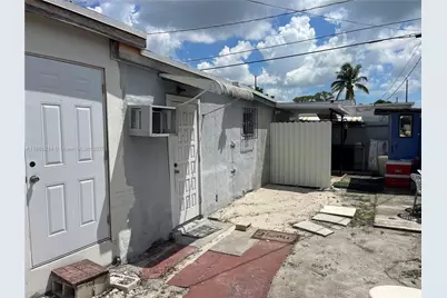 10415 NW 35th Ave, Miami, FL 33147 - Photo 29