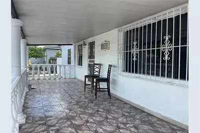 10415 NW 35th Ave, Miami, FL 33147 - Photo 25
