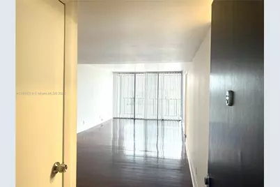 20335 W Country Club Dr #502, Aventura, FL 33180 - Photo 9