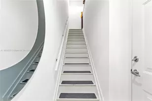 2961 NE 185th St, Aventura, FL 33180 - Photo 17