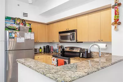 2961 NE 185th St #1617, Aventura, FL 33180 - Photo 13