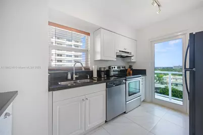 1620 N Ocean Blvd #810, Pompano Beach, FL 33062 - Photo 5