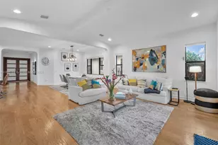 1281 SW 113th Way, Pembroke Pines, FL 33025 - Photo 9