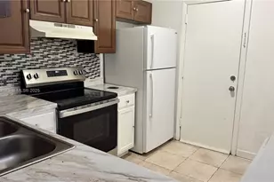 3700 NW 21st St, Lauderdale Lakes, FL 33311 - Photo 9