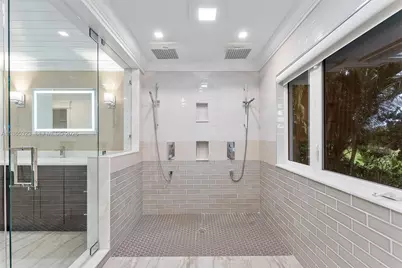 746 Marble Ct, Boca Raton, FL 33432 - Photo 57