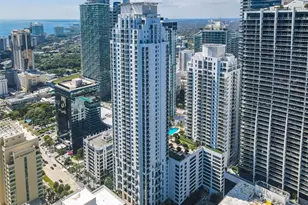 1060 Brickell Ave, Miami, FL 33131 - Photo 15