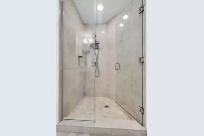 1060 Brickell Ave #3601, Miami, FL 33131 - Photo 11