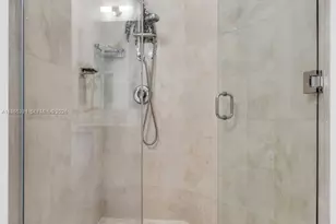 1060 Brickell Ave, Miami, FL 33131 - Photo 11