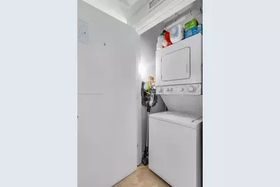 1060 Brickell Ave #3601, Miami, FL 33131 - Photo 15