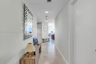 1060 Brickell Ave, Miami, FL 33131 - Photo 3