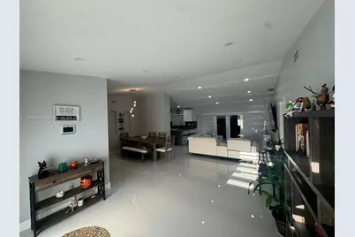 [Address not provided], Miami, FL 33182 - Photo 3
