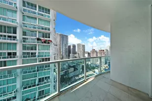 31 SE 5th St, Miami, FL 33131 - Photo 3
