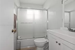 19253 NW 22nd St, Pembroke Pines, FL 33029 - Photo 9