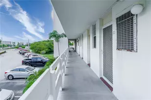 3030 Marcos Dr, Aventura, FL 33160 - Photo 31