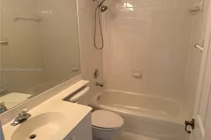 11482 NW 69th Terrace, Doral, FL 33178 - Photo 45