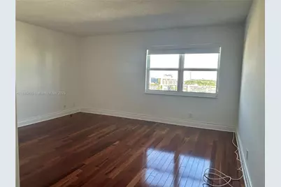 401 Golden Isles Dr #1016, Hallandale Beach, FL 33009 - Photo 7