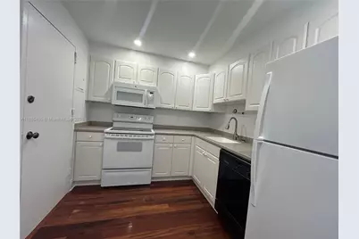 401 Golden Isles Dr #1016, Hallandale Beach, FL 33009 - Photo 3