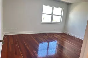 401 Golden Isles Dr, Hallandale Beach, FL 33009 - Photo 15