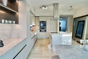 1300 Brickell Bay Dr, Miami, FL 33131 - Photo 9