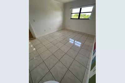 8401 NW 8th St #301, Miami, FL 33126 - Photo 9