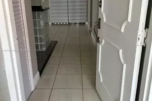 8401 NW 8th St, Miami, FL 33126 - Photo 17