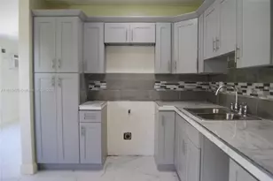 3020 NW 71st St, Miami, FL 33147 - Photo 17