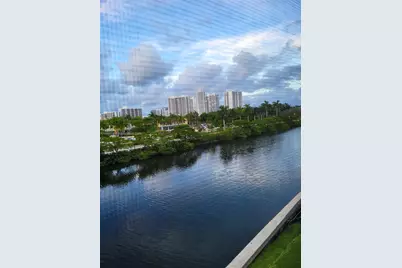 3475 N Country Club Dr #817, Aventura, FL 33180 - Photo 5