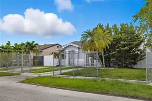 12753 SW 265th Terrace, Homestead, FL 33032 - Photo 3