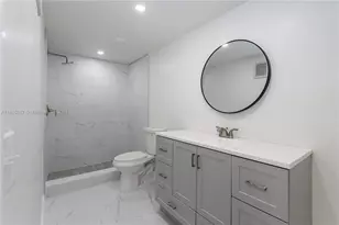 8705 NW 38th Dr, Coral Springs, FL 33065 - Photo 13