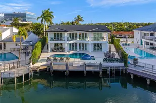 3251 NE 164th St, North Miami Beach, FL 33160 - Photo 59