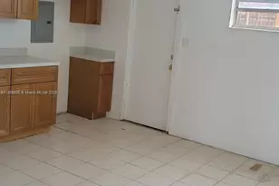 1406 NW 2nd Ave, Florida City, FL 33034 - Photo 3