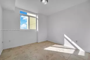 435 SW 12th Ave, Miami, FL 33130 - Photo 13