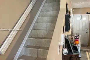 8066 Sanibel Dr, Tamarac, FL 33321 - Photo 9