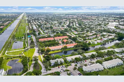 8066 Sanibel Dr #8066, Tamarac, FL 33321 - Photo 15