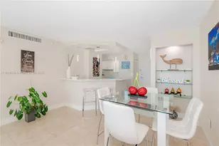 6917 Collins Ave, Miami Beach, FL 33141 - Photo 17