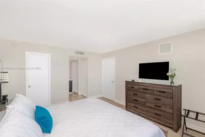 6917 Collins Ave #511, Miami Beach, FL 33141 - Photo 21