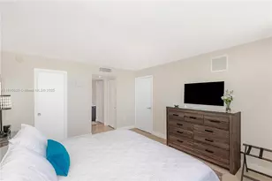 6917 Collins Ave, Miami Beach, FL 33141 - Photo 21