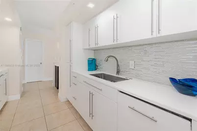 6917 Collins Ave #511, Miami Beach, FL 33141 - Photo 11