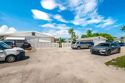 2901 Polk St #10, Hollywood, FL 33020 - Photo 23