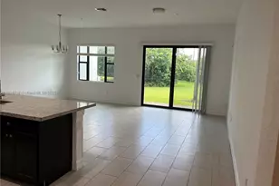 11539 SW 13th Dr, Pembroke Pines, FL 33025 - Photo 5