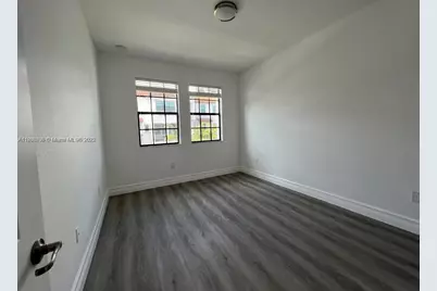 11539 SW 13th Dr #11539, Pembroke Pines, FL 33025 - Photo 9