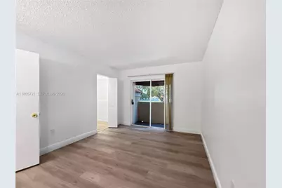 8515 NW 3rd Ln #1109, Miami, FL 33126 - Photo 11