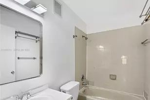 8515 NW 3rd Ln, Miami, FL 33126 - Photo 9