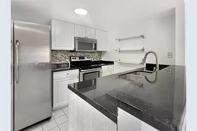 8515 NW 3rd Ln #1109, Miami, FL 33126 - Photo 7