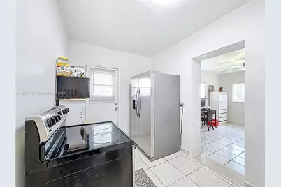 675 W 30th St, Hialeah, FL 33012 - Photo 7