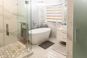 8886 NW 187th St, Miami, FL 33018 - Photo 23