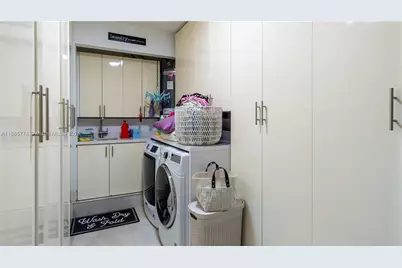 8886 NW 187th St, Miami, FL 33018 - Photo 45